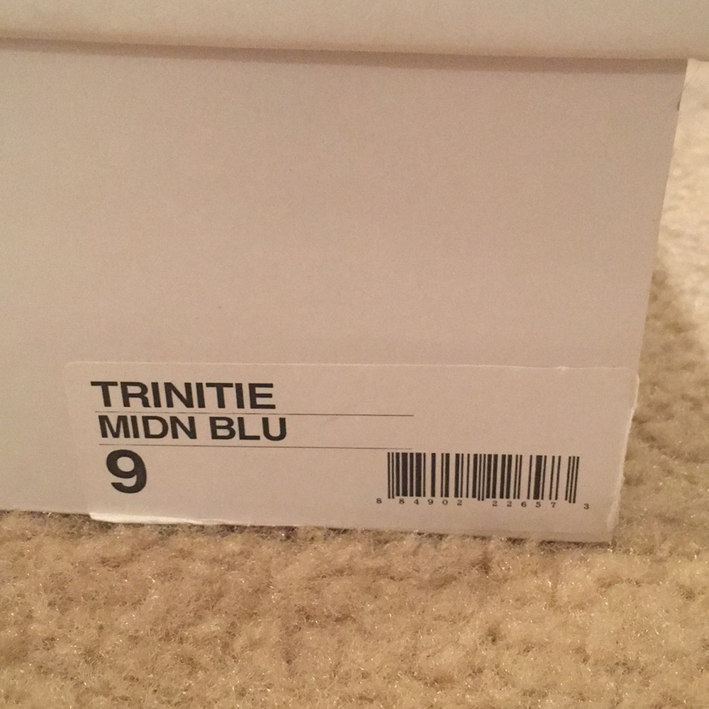Size 9 Steve Madden Platform Blue Pumps - Picture 3 of 4